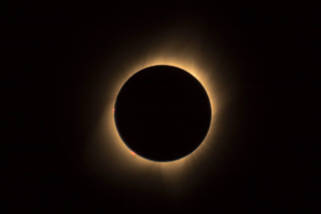 An image of a solar eclipse.